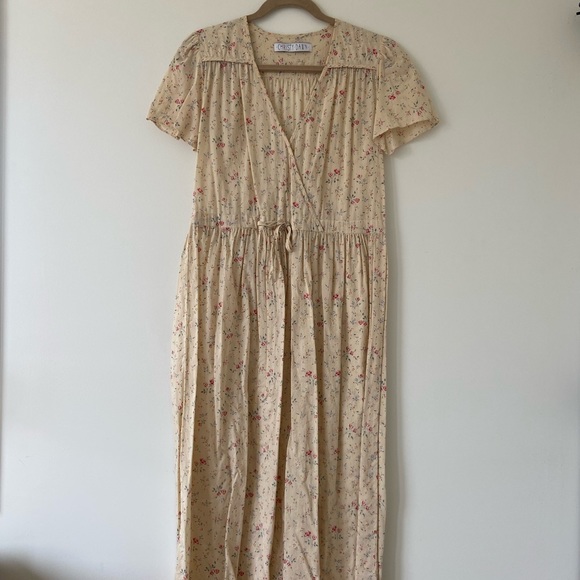 ♥️ Christy Dawn Dress Cream Rose - Picture 7 of 8